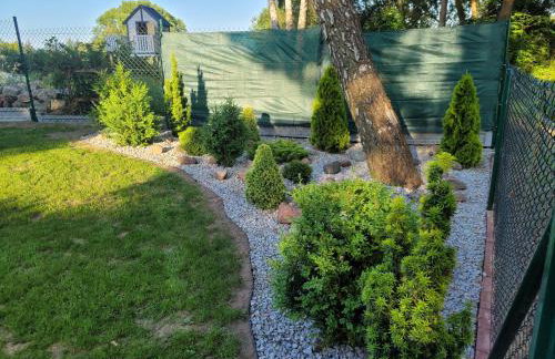 Domek nad jeziorem przy lini brzegowej Górowychy, Pomorze - Foto 9