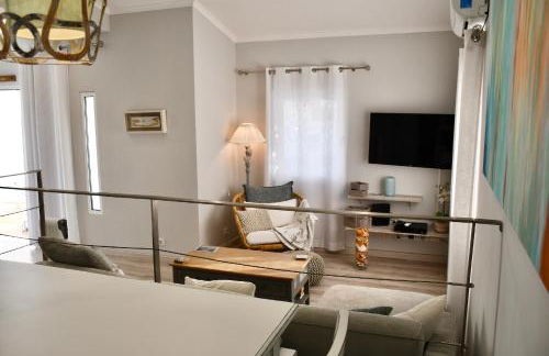 Aquamarine - Gemstone Getaway - Photo 16