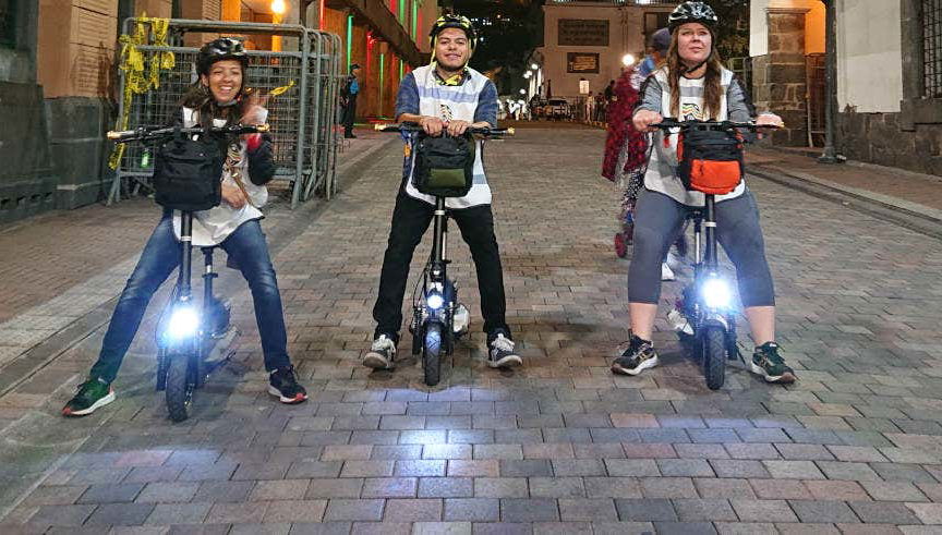Balade de nuit en trottinette électrique dans Quito