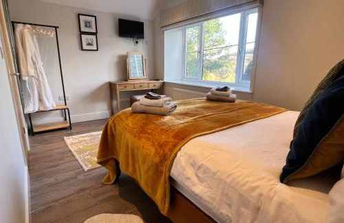 Cottage - Sleeps 6 - Garden & Parking - Photo 10