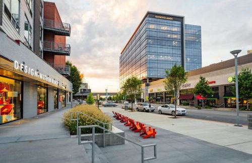 Two Condos on Music Row that Sleeps 14 with POOL and Parking - Foto 7