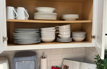 Next to Expo, 5 beds, Hot-tub, corn hole, pets! - Foto 52