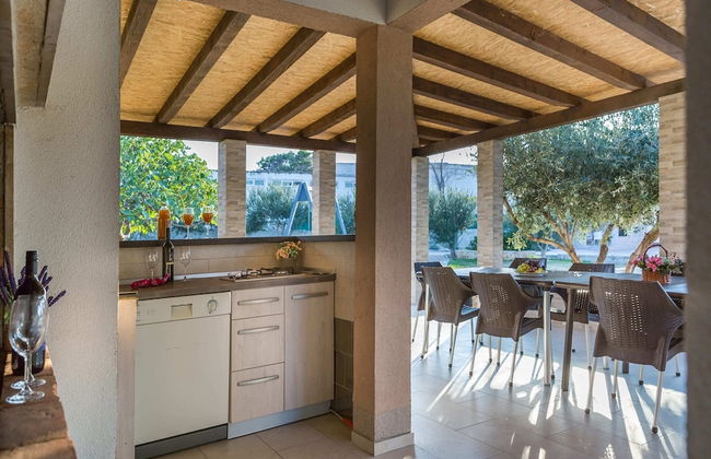 Spacious Holiday Home With Swimming Pool - Foto 33