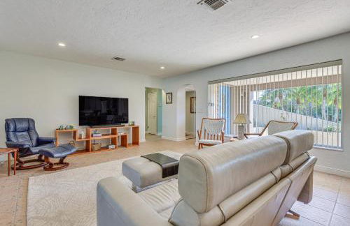 Waterfront Palmetto Home with Private Pool and Dock! - Foto 7