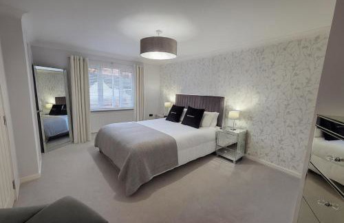 Bright and Spacious Blackwood Home 4 Bedroom Sleeps 8 - Foto 4