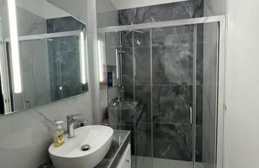 Modern and comfortable apartment 5km from center - Foto 21