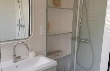 Villa climatisée, proche mer, 2 grands appartements indépendants, parking, wifi - Foto 29