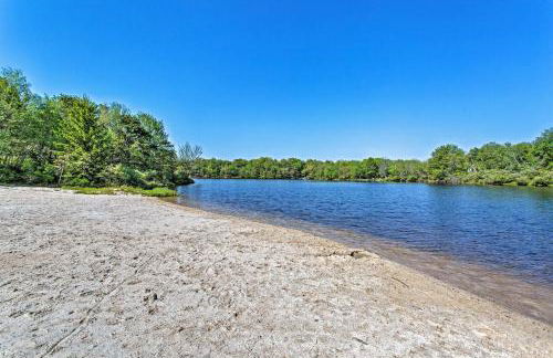 Fire Pit and Hot Tub Poconos Family Cabin! - Foto 38