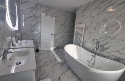 Meerblick Villa mit Terrasse, Pool und kostenlosen WLAN neu renoviert - Foto 20