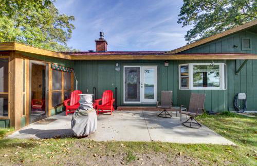 Lakefront Walker Home with Boat Dock and Lift! - Foto 24