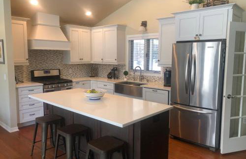 Whitefish Home, 3 BED 2 BATH, Sleeps 7, Hot Tub, AC - Foto 2