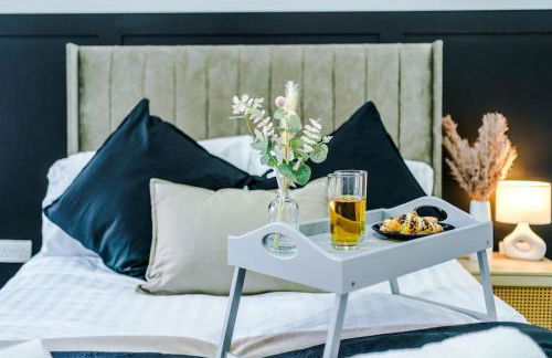 Heart of Didsbury Luxury 2 Bed Apartment by HASS HAUS - Photo 8