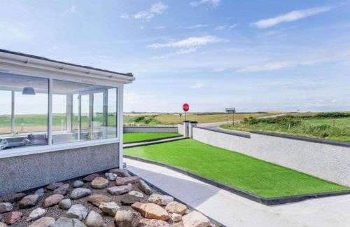 Tigh Na Mhor , Hot Tub , Games Room , 5 Bedroom ,Sleeps 13 , Large Villa - Photo 2