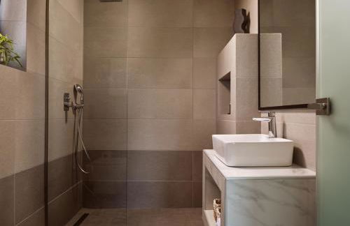 Solis Ortus Villa, a Sublime Sanctuary with Pool, By ThinkVilla - Foto 30