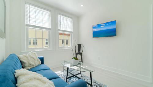 2BR Beachside Retreat with Pool - Foto 5