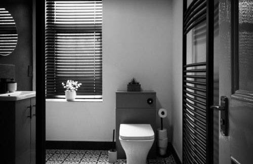 Holmfirth Home, Comfortable Stay, Near Trails and Town, Sleeps 5 - Foto 20