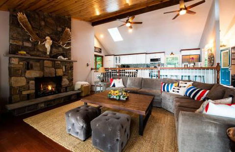 Lakefront Hot Tub Canoes Game Room Wood FP - Foto 77