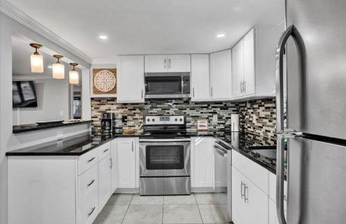 Serene Pocono Escape Hot Tub Lake Access - Foto 22