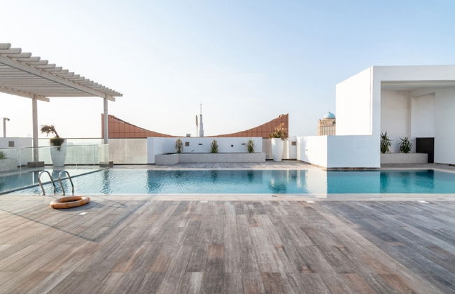 Stylish 1BR Apartment in Al Barsha Dubai - Photo 18