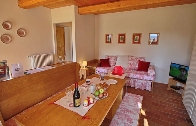 Cottage in Montelabbate With Pool & Forest - Photo 13