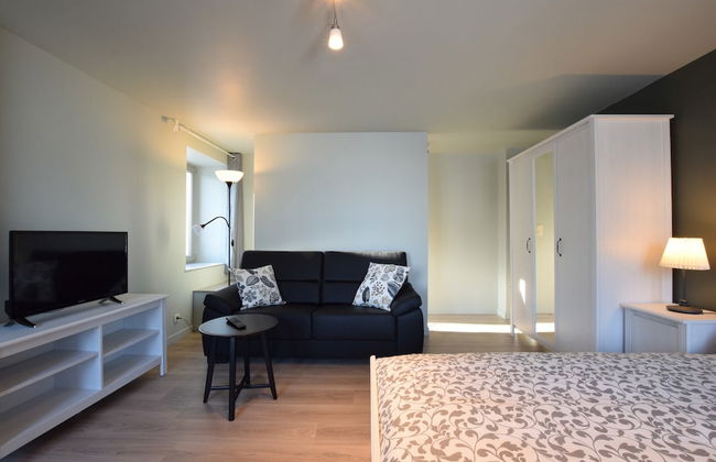 Holiday Home in Florenville With Garden - Photo 3