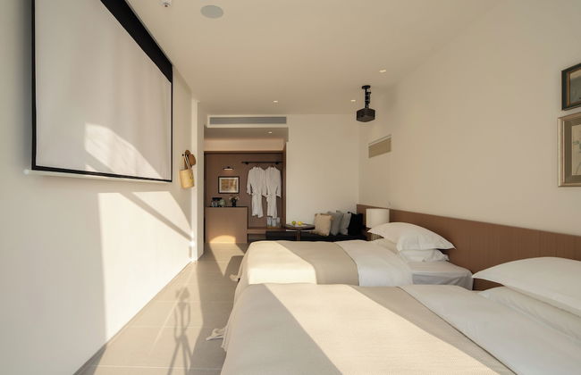 Miyue Roman Holiday Bubble Pool hotel - Photo 55