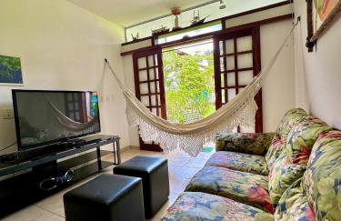 Casa ideal em condomínio fechado a 200m da Praia Maranduba, área de lazer completa - Foto 5