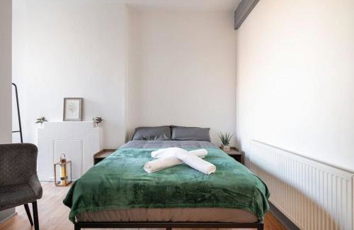 2A - Bright & Airy 2 Bed Flat - 20 Mins to Central - Foto 19