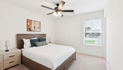 Arte Luxury townhomes E2 I Comfy 2 Bed 25 Bath - Foto 1