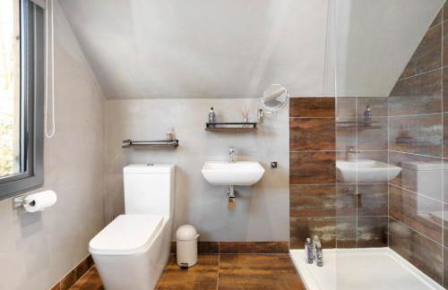 Pinewood Lodge - Foto 8