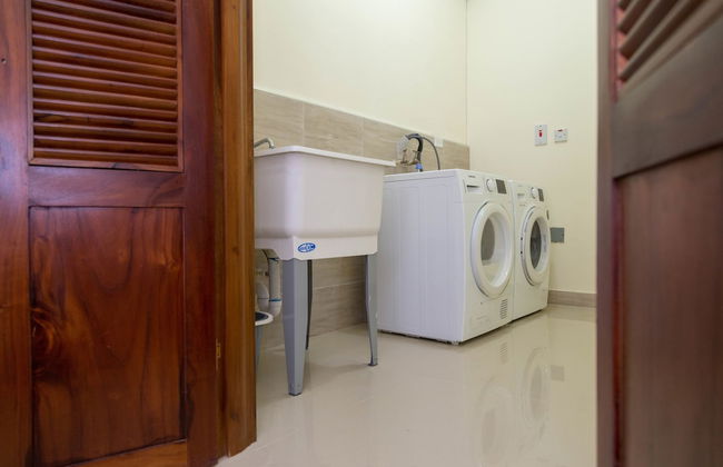 Luxury 3 Level Town House - Foto 19