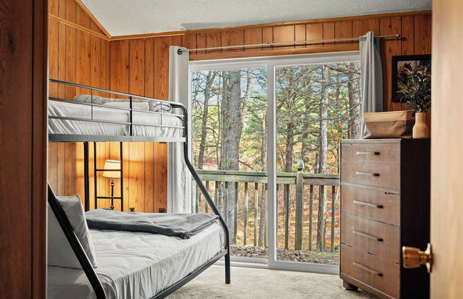 Mohegan by Avantstay Private Dock + Firepit Community Pool + Beach - Photo 26