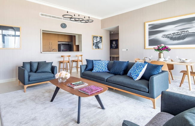 Modern 2BR w/ Tranquil Ambience in Emirates Hills! - Photo 1