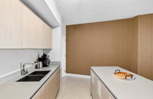 Splendid Resort - Oceanview 1BDR & 1BA Apt Right on the Beach, Heated pool, GYM - Foto 74