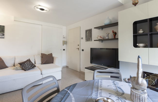 1 bedroom Apartment in Ventimiglia with swimming pool and garden - Photo 4