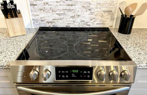 Hot Tub Luxe Retreat • Game Room • Lake • Bryce - Foto 6