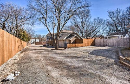 1 Mi to Lewisville Lake Fun Cozy Couples Retreat - Foto 23