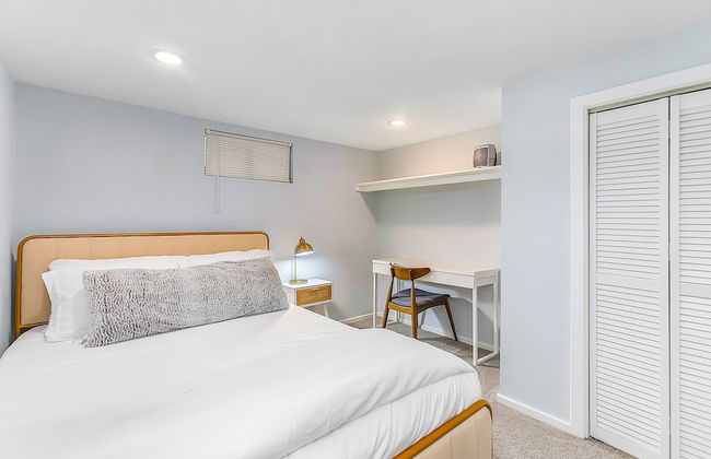 Skyline Blue House in Greenwood - Photo 8