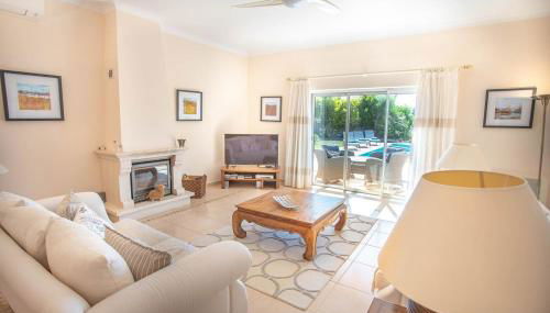 174 Gramacho Immaculately Presented Villa With P - Foto 3