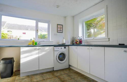 Train House - Photo 11