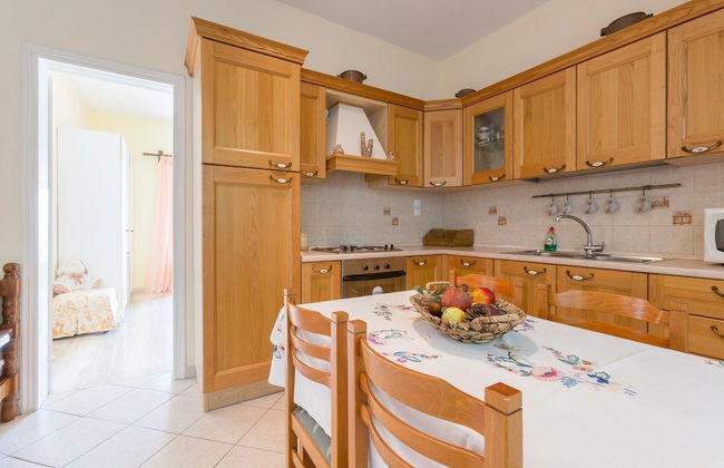 Villa Aris Large Private Pool Walk to Beach Sea Views A C Wifi - 2453 - Foto 25