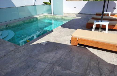 White Boutique Homes - Serenity - Photo 3