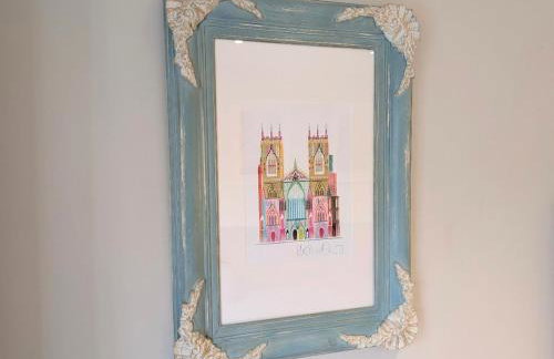 Compton Apartment with free parking - Photo 35