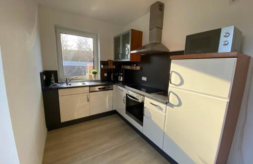 Neu! Modernes Apartment Nähe Bowling Center! - Photo 3