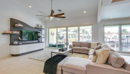 Canal Access and Pool Lighthouse Point Getaway! - Foto 4