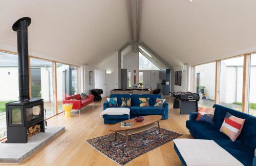 A Stunning State Of The Art Eco Home - Games Room - Foto 10