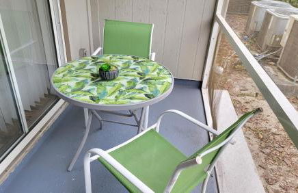 Spacious 2BR 2BA Suite - Walk to Mall & Hospitals - Foto 53