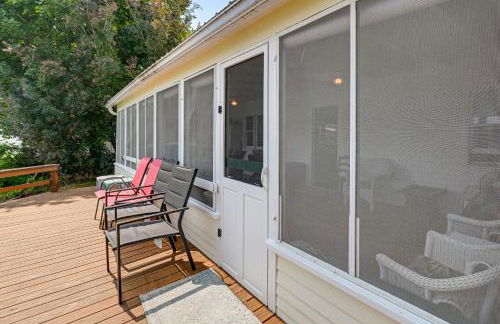 Dock and Rowboat Beechnut Bungalow on Keuka Lake - Foto 19