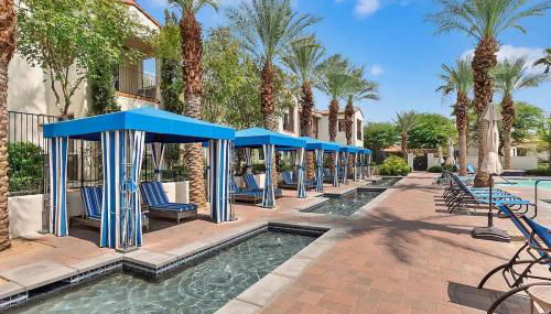 Luxury 1BR Suite Living Room, Patio, Fp & Kitchen, 12 pools -Legacy Villas - Photo 4