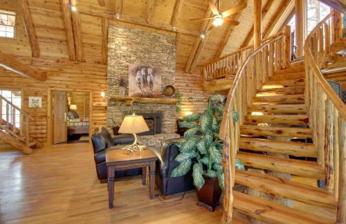 Fire Pit and Hot Tub Lakeside Cabin on 2 Acres! - Foto 9